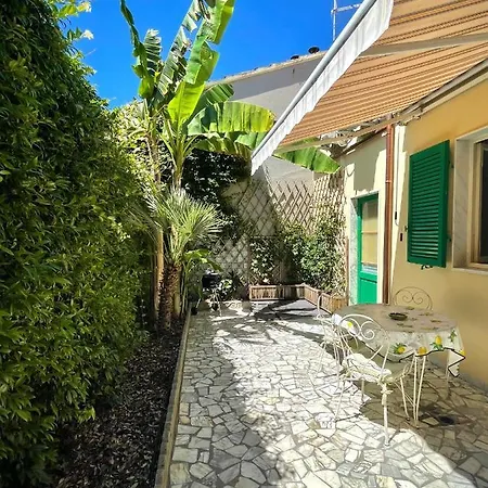 Апартаменты Ampia Casa Con Giardino *